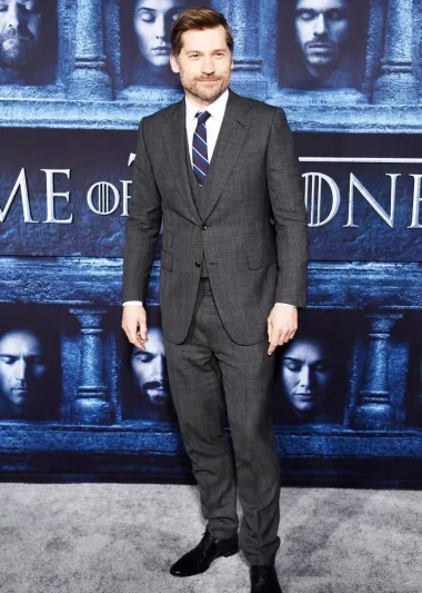 إطلالة نجوم هوليوود بالبدل.. وسامة وأناقة وجاذبية (صور)