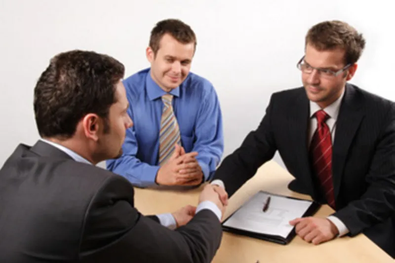 كيف يتفاوض رواد الأعمال مع العملاء دون تقديم تنازلات وتخفيض السعر؟