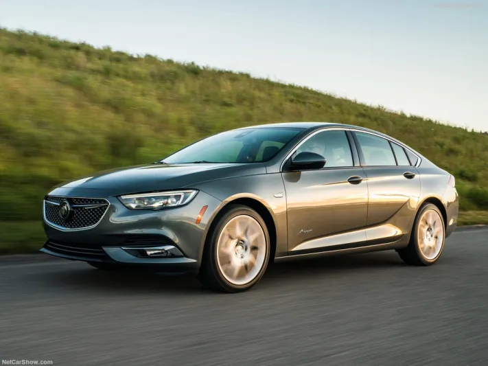 ريجال أفينير 2019.. السيارة الأكثر فخامة من بويك