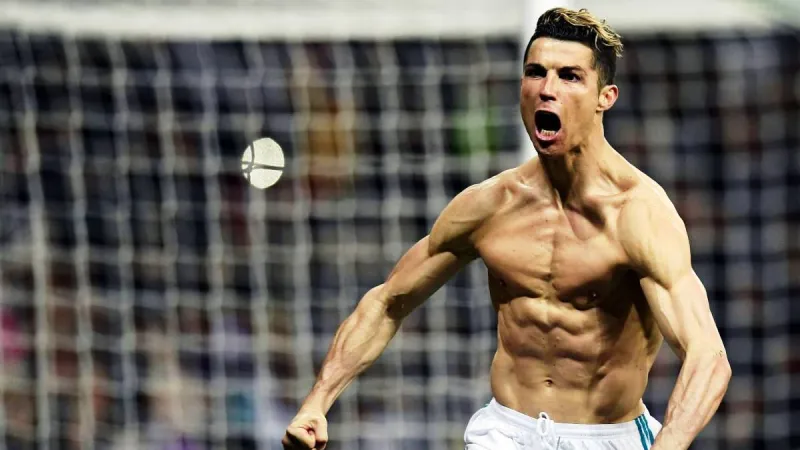 فيسبوك يستغل «كريستيانو رونالدو» في مضاعفه شهرته