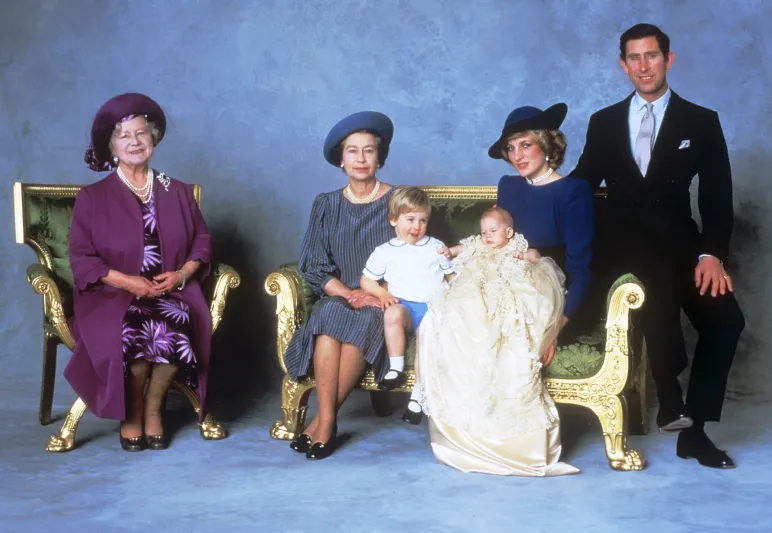 بعد واقعة الحذاء المقطوع.. كم تقدر ثروة الأمير هاري؟