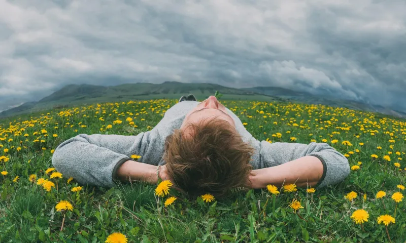 التأمل يكتسح وول ستريت وسيليكون فالي.. فكيف تجعله عادة يومية؟