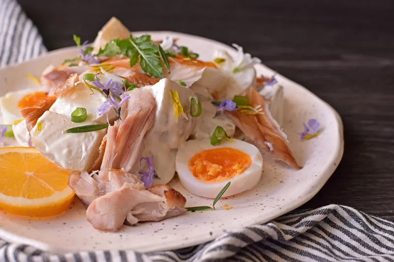 ما العلاقة بين وجبة الغداء والقائد العظيم؟