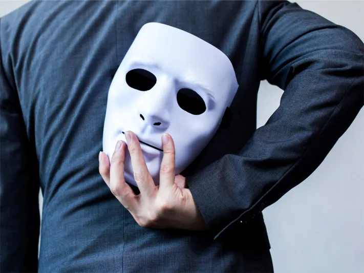 لماذا النجاح الكبير يبرز أسوأ ما في الشخصيات؟ 