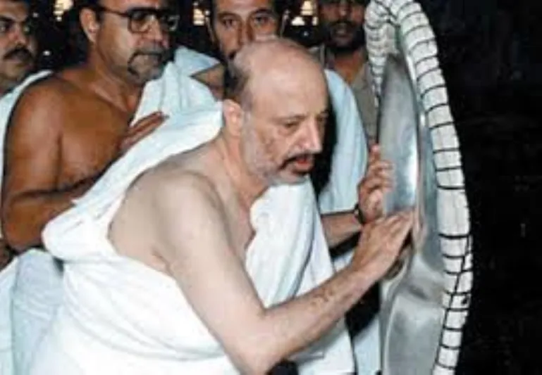 زعماء وحكام رصدتهم العدسات في الحج