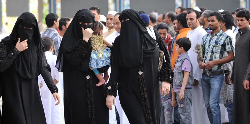 شاركونا في استبيان "سيدتي" "قانون مكافحة التحرش"