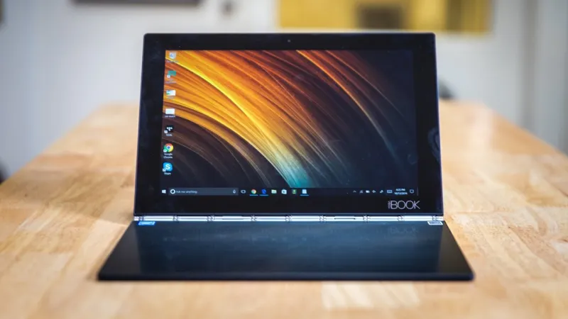 شاهد| Yoga Book C930 أنحف وأخف حاسب محمول بشاشة مزدوجة وحبر إلكتروني