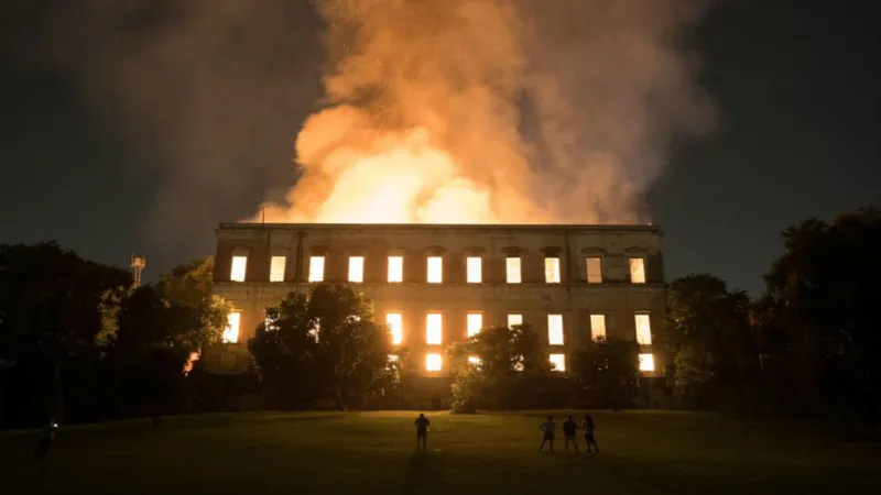 حريق المتحف الوطني بالبرازيل.. كارثة «ثقافية تاريخية حضارية واقتصادية»
