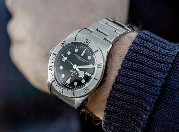 أحزمة الساعات الملائمة لكل رجل