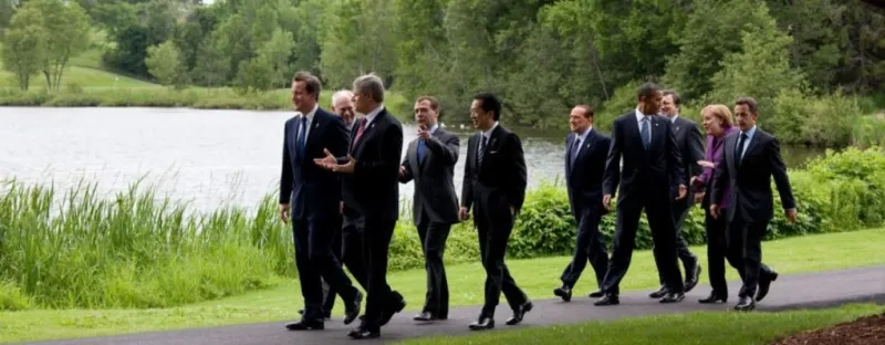 لماذا يقرر أشهر القادة إجراء اجتماعاتهم سيراً على الأقدام؟