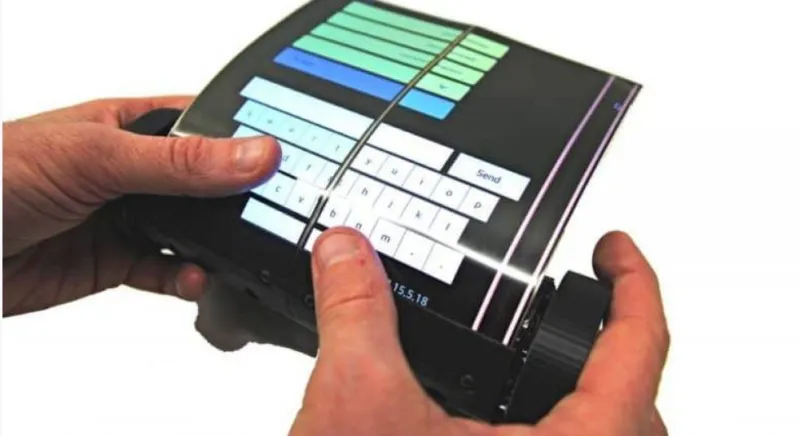 فيديو.. MagicScroll أول حاسب قابل للطى في العالم