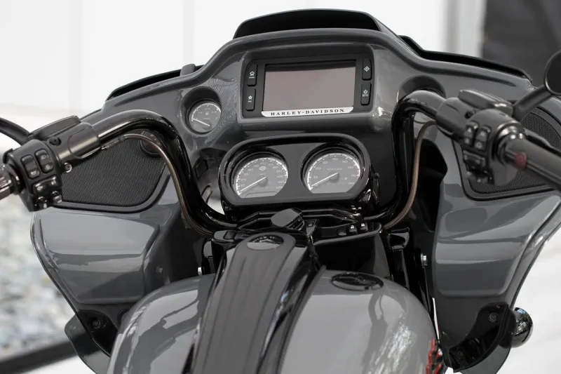 لعشاق السفر بالدراجات النارية.. إليك رود جلايد ألترا من هارلي (صور)