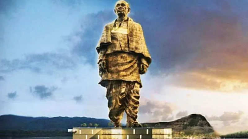 شاهد/ الرجل الحديدي التمثال الأطول في العالم