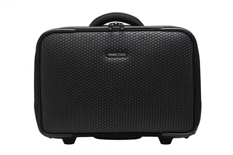  4  حقائب عصرية من ماكلارين لمزيد من الفخامة