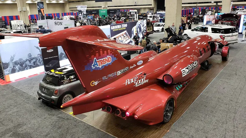 ليموزين جت.. طائرة تتحول إلى ليموزين فاخر (صور)