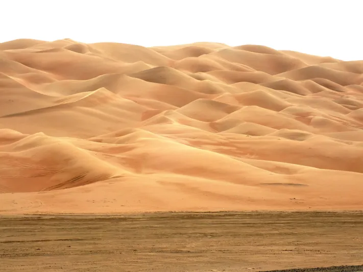 لعشاق التخييم..4 مواقع في الإمارات ستنسيك همومك (صور)