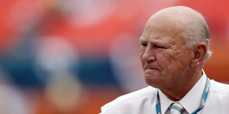 كيف تحول هارى وين من عامل نظافة لواحد من أغنى رجال أعمال أمريكا؟