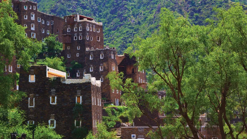 دليلك لزيارة المناطق الأكثر جمالا في عسير السعودية (صور)