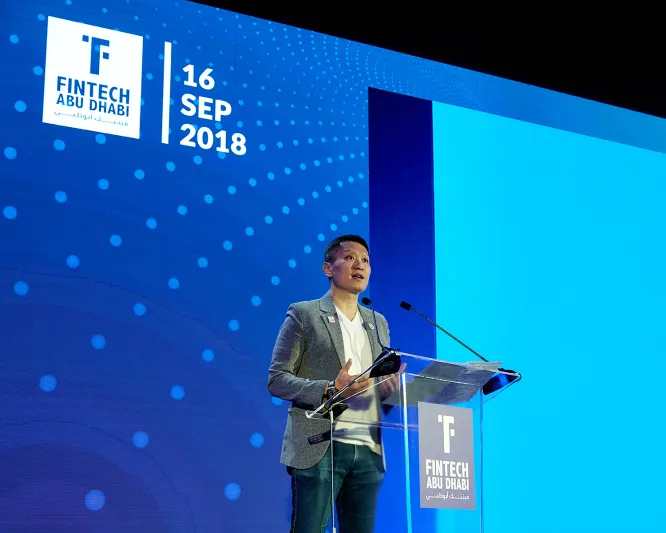 انطلاق فعاليات قمة أبوظبي للتكنولوجيا المالية (صور)