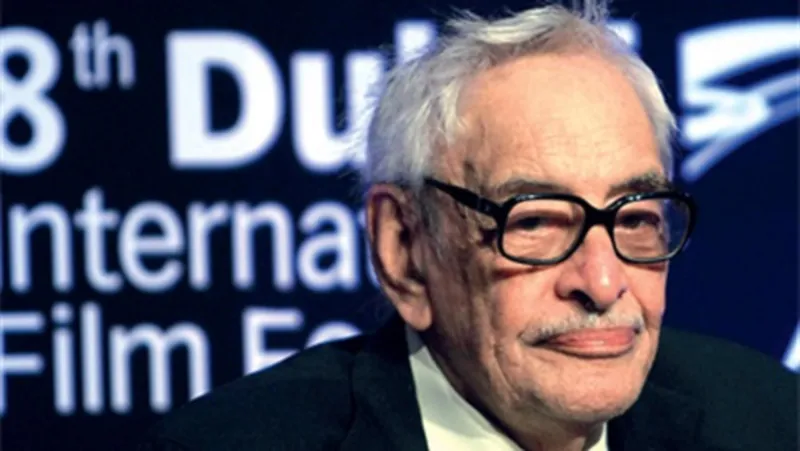 وفاة الفنان القدير جميل راتب عن عمر 92 عاما.. سر أناقته ونزعته الفرنسية 