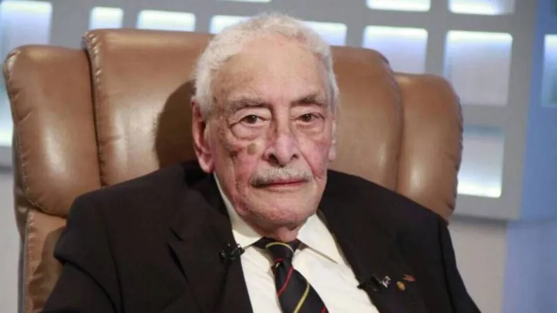 وفاة الفنان القدير جميل راتب عن عمر 92 عاما.. سر أناقته ونزعته الفرنسية 