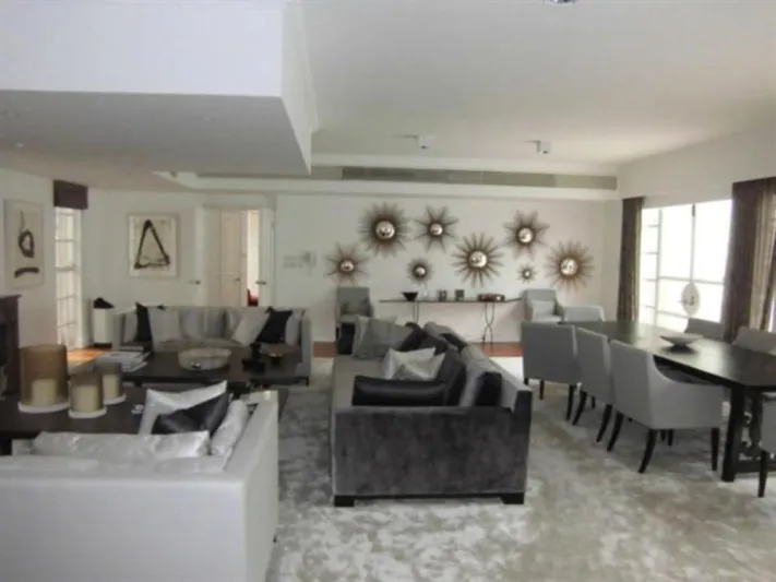 أغلى منزل في العالم..مكون من أربع غرف ويباع في هونج كونج! (فيديو)