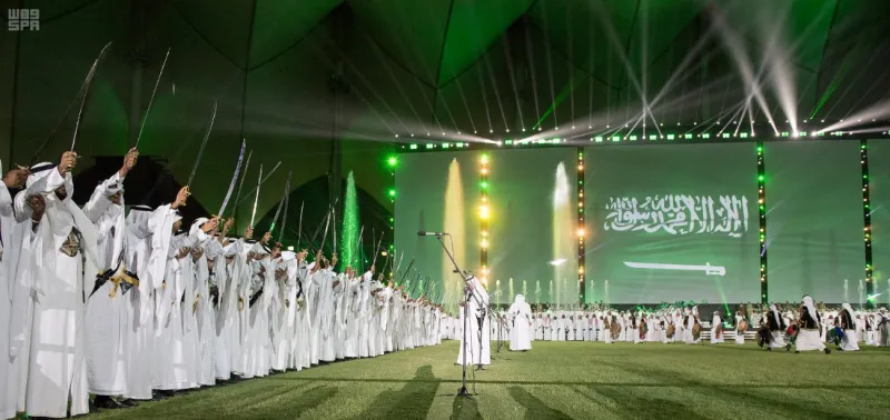 عروض تراثية تحكي مسيرة المملكة في اليوم الوطني السعودي 