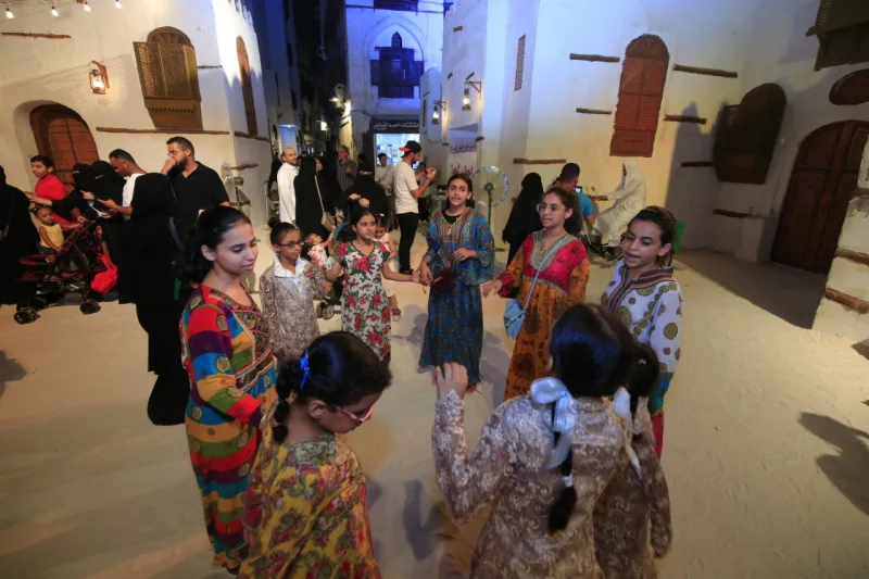 #تاريخنا_مسك يسترجع ٢٠ شخصية مهنية تراثية ويعيد (زمن الطيبين) إلى الواجهة 