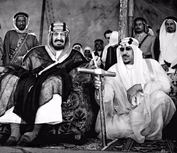 في اليوم الوطني.. وثيقة نادرة للأمر الملكي بتوحيد البلاد