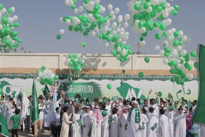 العاصمة السعودية تتوشح بالأخضر احتفاء باليوم الوطني السعودي الـ88
