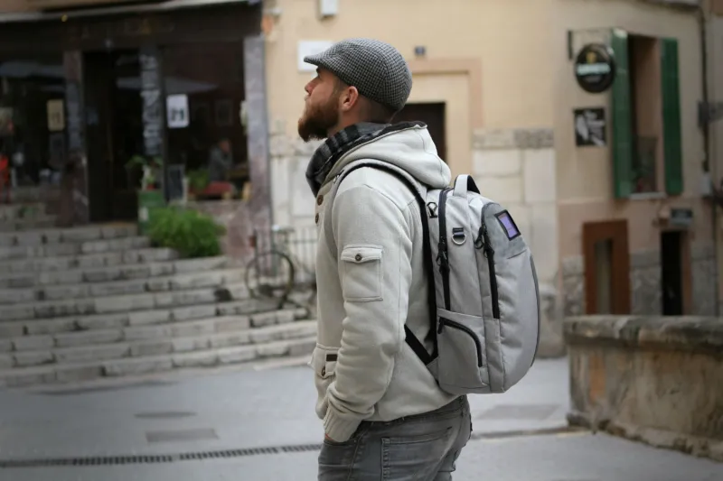 حقيبة مثالية للحفاظ على أجهزتك الذكية بأمان 