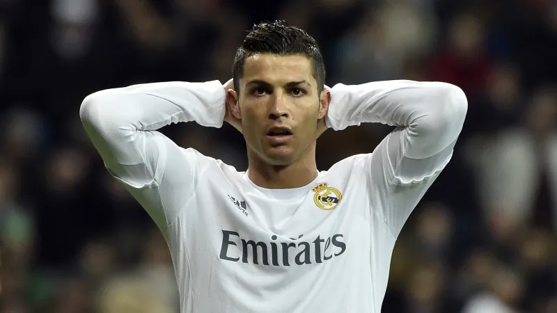  قبل الإعلان عن أفضل لاعب في العالم.. رونالدو يفاجي جمهوره بهذا القرار