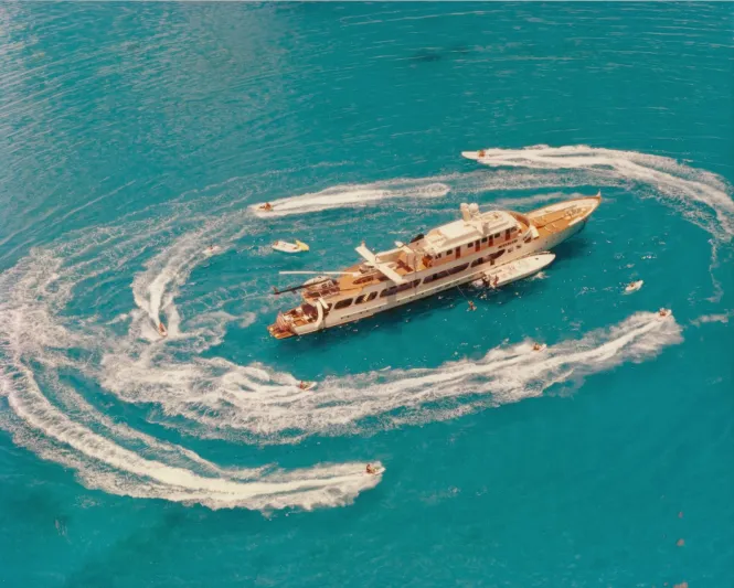 بطول 55 مترًا.. إليك أفخم يخوت العالم (صور)