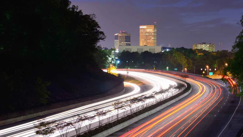 بخطوات بسيطة.. تتجنب الغثيان خلال القيادة