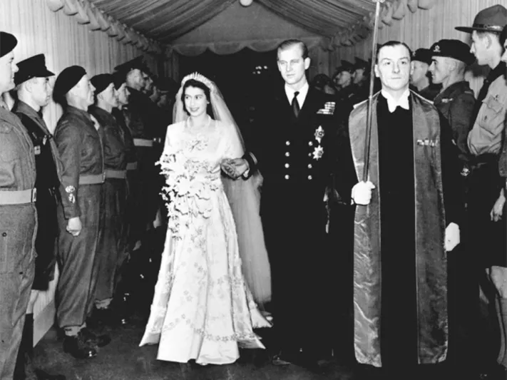 الأمير فيليب.. حياة مذهلة لقرابة القرن (صور)