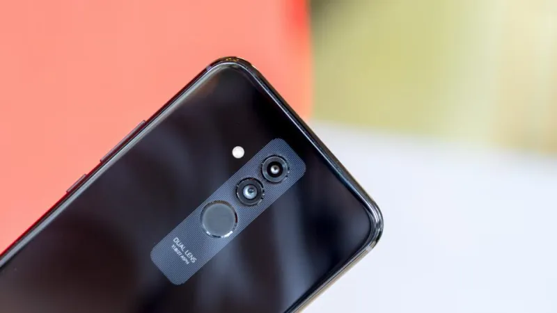 سعر ومواصفات جوال هواوى Huawei Mate 20 (فيديو)