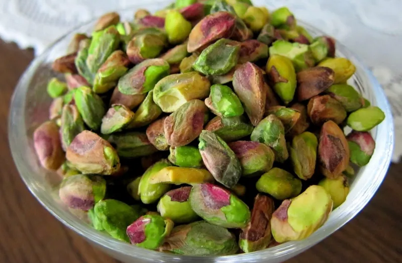 «كنز يجهله كثيرون».. فوائد الفستق الحلبي والطريقة الصحية لتناوله