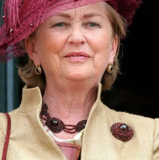 ملكة بلجيكا التي ماتت من سنوات تصاب بسكتة دماغية! (صور)