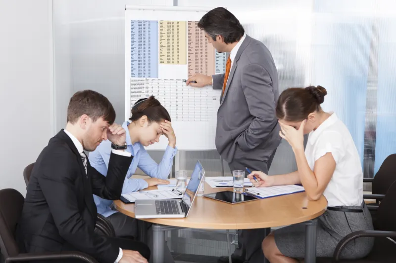 كيف تساعد فريقك على القيام بالأعمال المملة؟