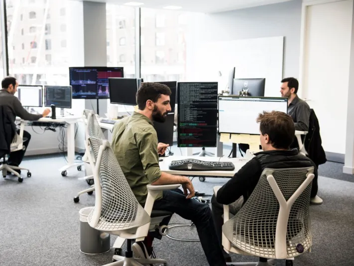 ماذا سيحدث إذا تركت لموظفيك فرصة تحديد حجم رواتبهم؟