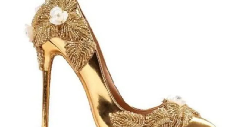 من الذهب والماس.. أغلى حذاء نسائي في العالم (فيديو وصور)