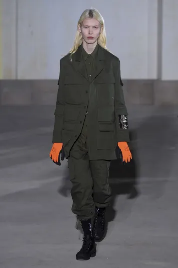 الجعبات تزين الملابس الرجالية الخارجية... هكذا تستفيد منها