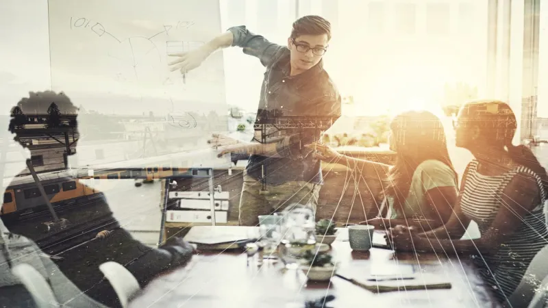 كيف تستفيد من تكتيك «كارفر» الحربي في شركتك؟ (إنفوجراف)