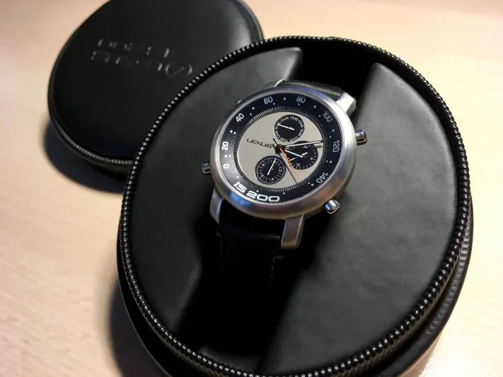 «لكزس» تقدم مجموعتها من الساعات الفاخرة (صور)