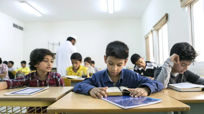 كيف تقوم الشركات الناشئة في دبي بإعداد الطلاب لمستقبل آلي؟