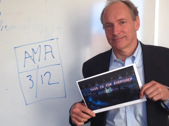 مؤسس الإنترنت "تيم بيرنرز لي" يخطط لإطلاق شبكة جديدة