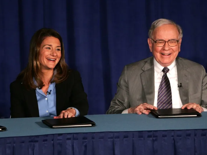 ثروتهما تتجاوز 98 مليار دولار.. نظرة على حياة أشهر ثنائي في عالم الأعمال