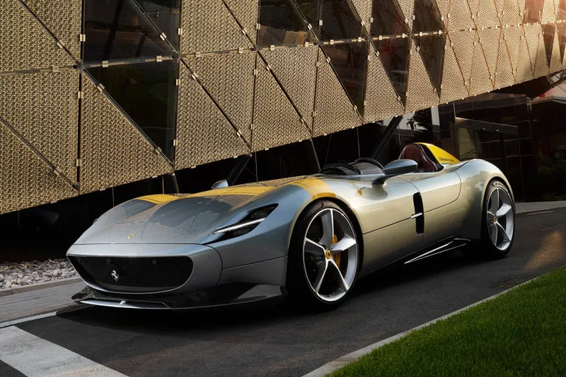 مواصفات سيارة مونزا SP2 المقدمة من فيراري 2019 (فيديو وصور)