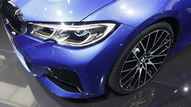 سعر ومواصفات سيارة MBW الفئة الثالثة الشكل الجديد 2019 (صور)