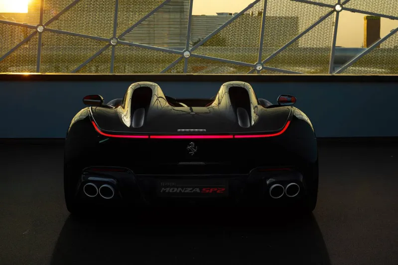 مواصفات سيارة مونزا SP2 المقدمة من فيراري 2019 (فيديو وصور)